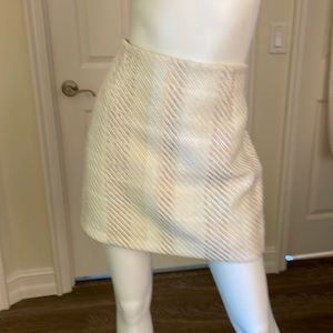 H&M Medium, Tweed, Side Zip Closure, in White, Beige, Off White, and Tan colors.